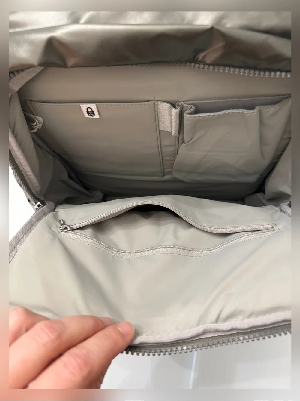 NWOT - Baggallini Go To Laptop Flap Backpack in Gunmetal Puff